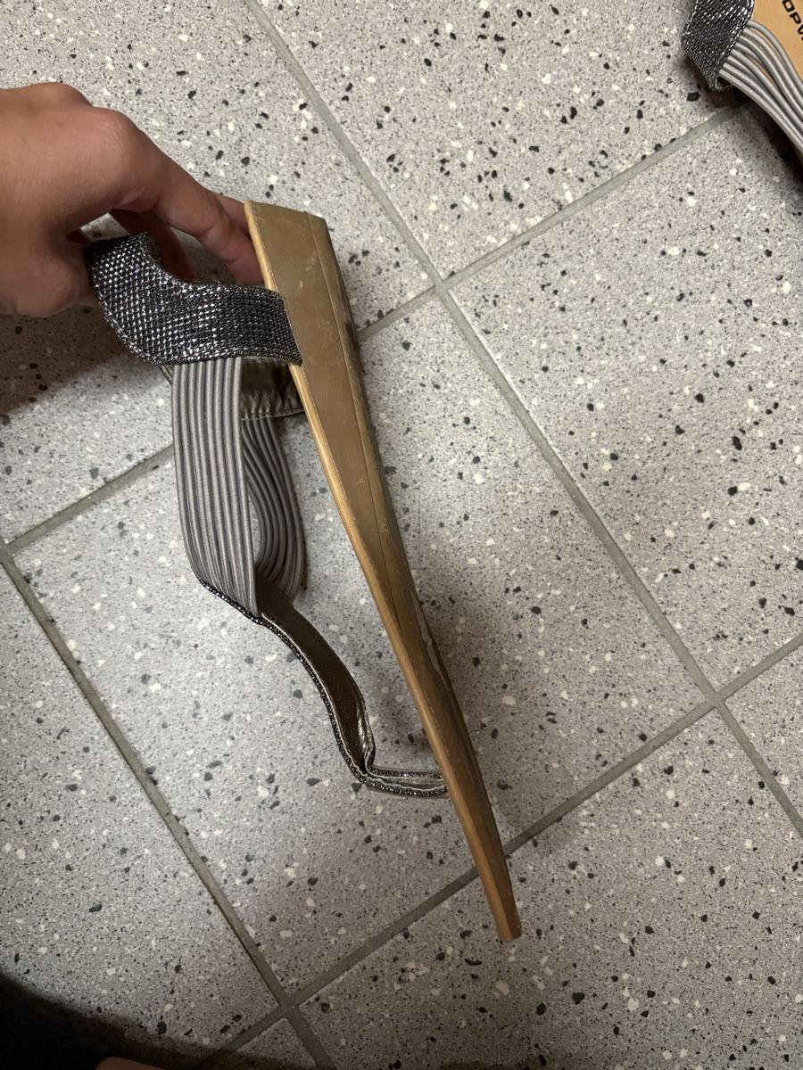 Damenschuhe: Sandales argent gris taille 39  – Neu (gemäss Beschreibung) aus Vétroz von oce_ctz 2