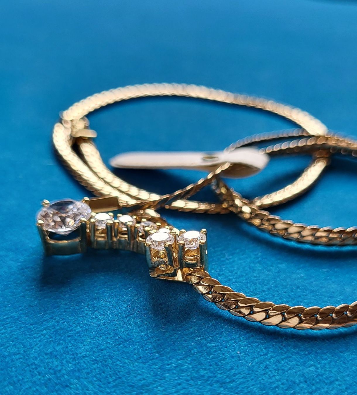 Catenine: Gold 585 Kette Mit Steine – Usato da Wald ZH venduto da Aniade 2