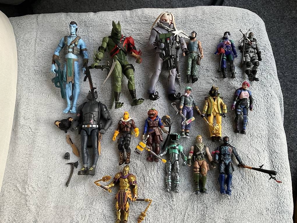 Statuette: Fortnite Action Figuren – Usato da Abtwil SG venduto da Riono-01