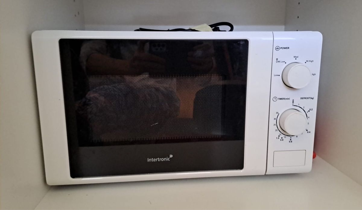 Elettrodomestici da cucina: Mikrowelle Intertronic – Usato da Oberentfelden venduto da 6sioux3