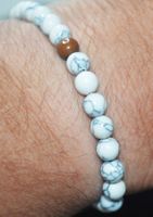 Armband X-117 – Howlith 6 Tigerauge 6mm Perlen - 18cm elast.