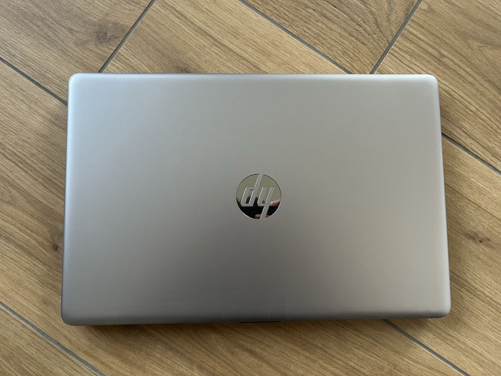 Laptop HP Intel Pentium Gold Silber gebrauchter Zustand (Gebraucht) in ...