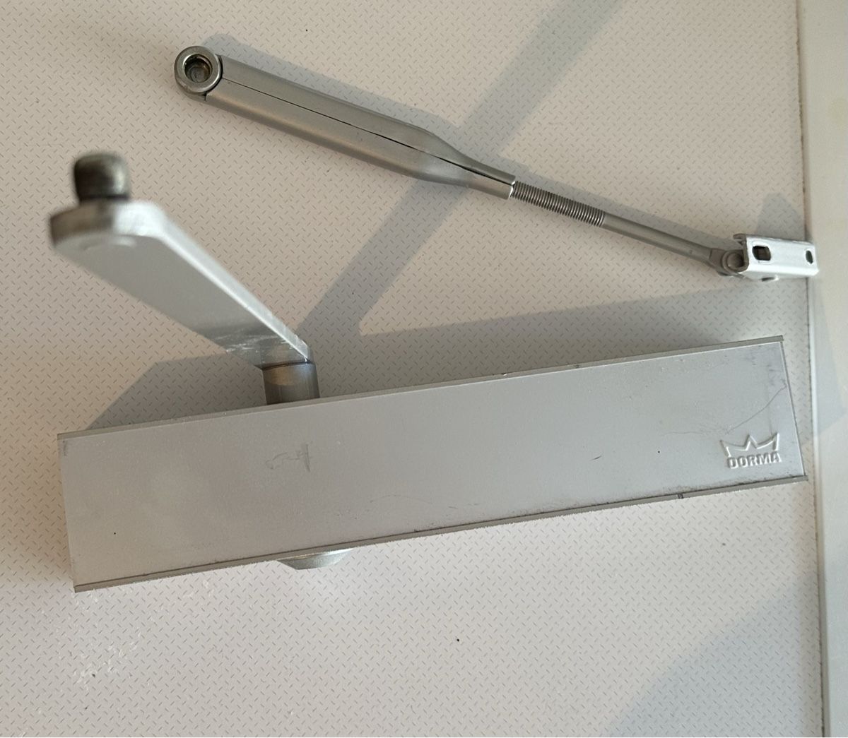 Portes: Dorma Türschliesser – D'occasion à Biel/Bienne par kra_s8rv