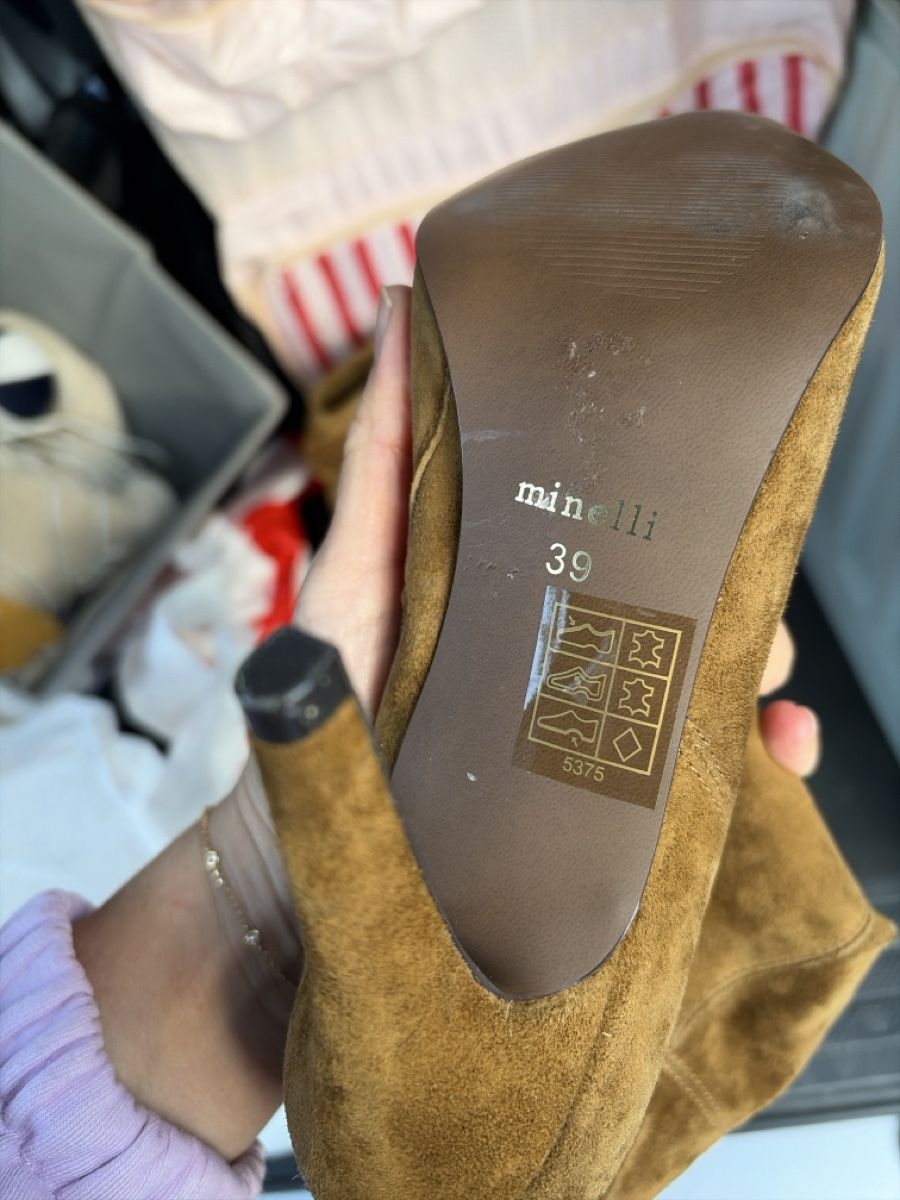 Scarpe da donna: Bottines Minelli daim marron taille 39 excellent état – Usato da Evionnaz venduto da kat_nv9f 1