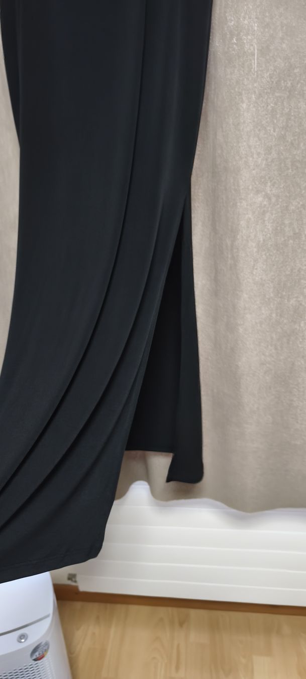 Röcke: Jupe noire élégante fendue, taille L – Neu (gemäss Beschreibung) aus Echallens von Echo_ed6 2
