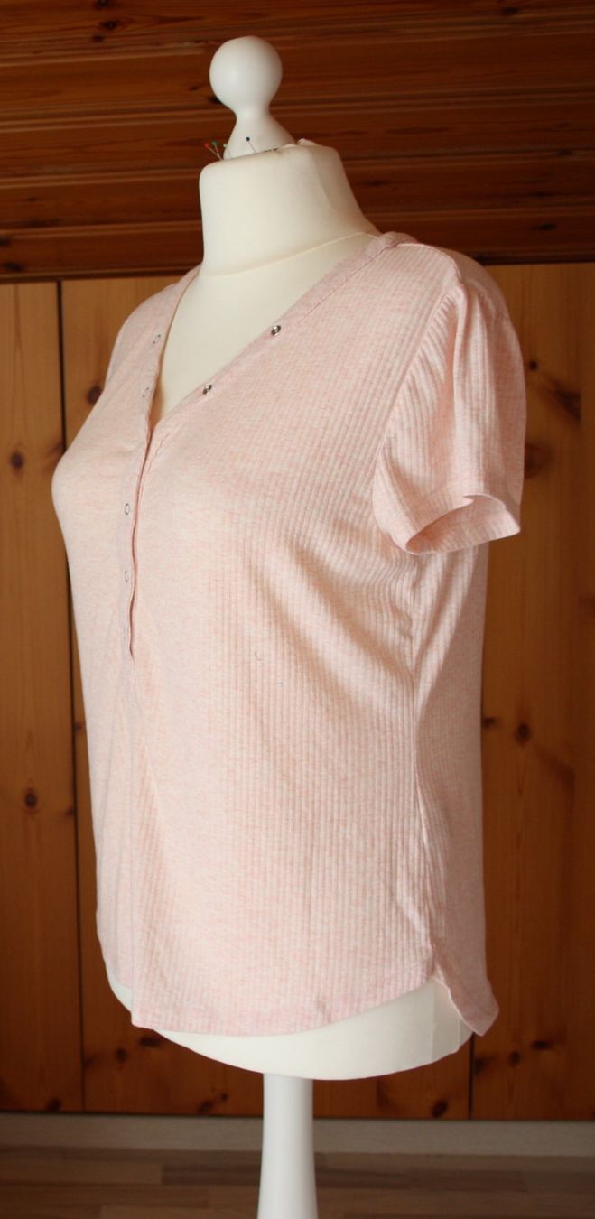 T-shirt: T - Shirt rosa Gr. XL – Usato da Flüelen venduto da Diversicum-Curvy 2