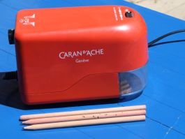 Caran d'Ache Spitzmaschine elektrisch