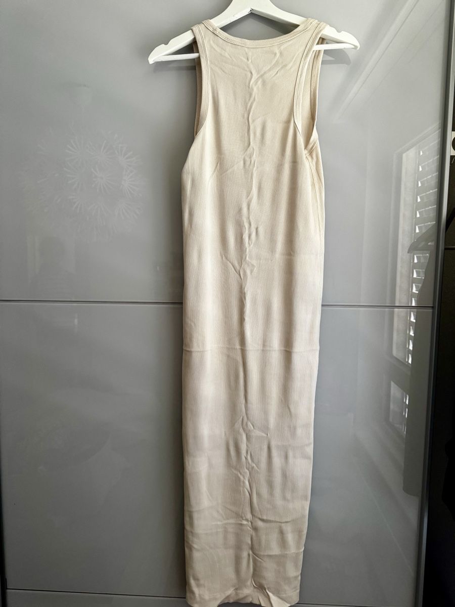 Cos Kleider: Robe tube côtelée Cos – Neu (gemäss Beschreibung) aus Prilly von ste_fani 1