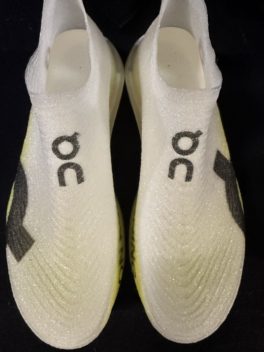 On Scarpe da uomo: On Cloudboom Strike LS neu 44 – Nuovo e nell'imballaggio originale da Zürich venduto da Sebi.063 3
