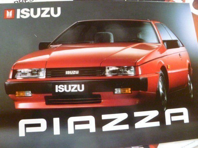 Documenti: ISUZU Pressemappe 1988 – Usato da Oftringen venduto da Studich 4