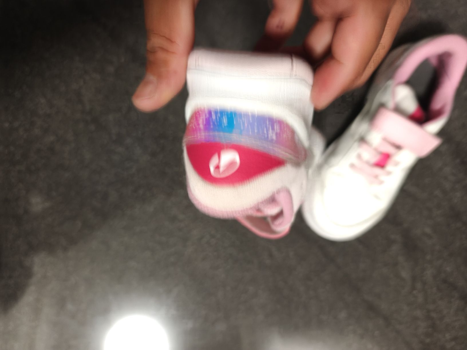 Decathlon Scarpe per ragazzi: Decathlon Kinder-Sneaker – Grösse 31 – Nuovo (secondo la descrizione) da Chur venduto da tun_dy8m 4