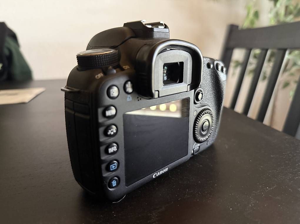 Canon Kamera: Canon EOS 7D + Batteriegriff – Gebraucht aus Eriswil von HarryRanquist 1