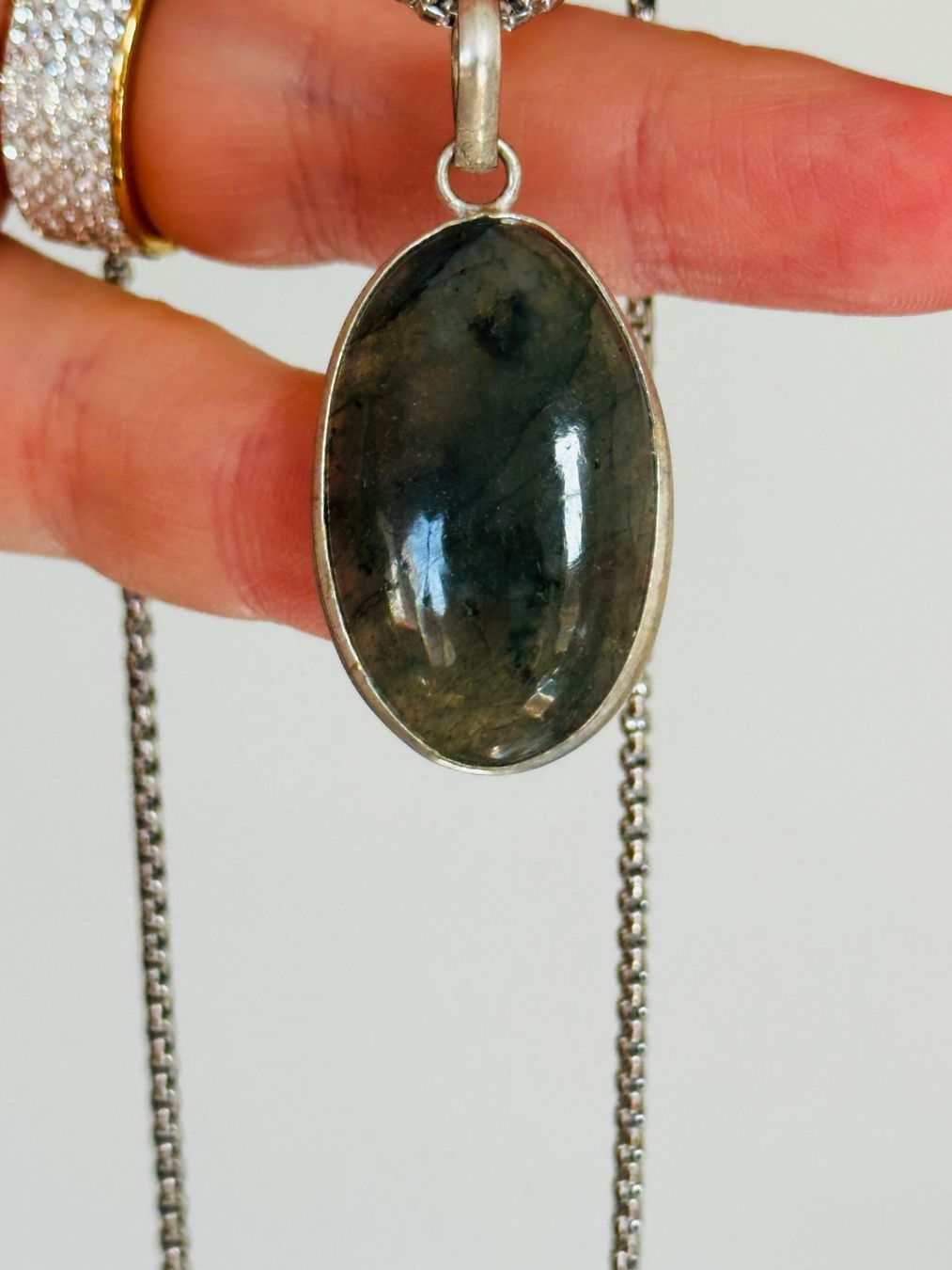 Catenine: Labradorite necklace – Nuovo e nell'imballaggio originale da Genève venduto da AGBERG