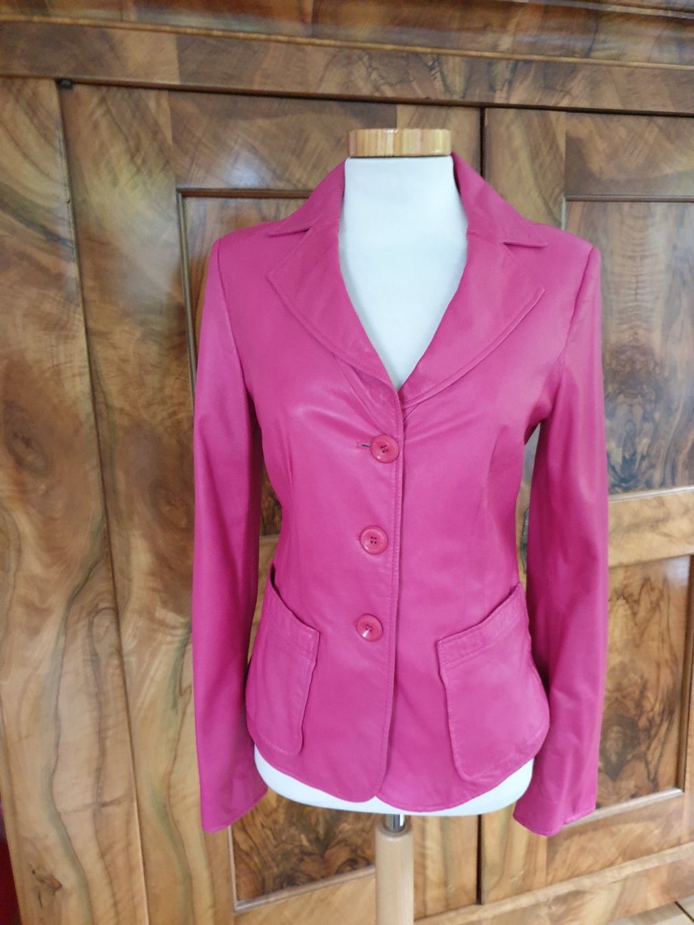 Armani Giacche: Armani Butterweiche Lammleder Jacke Gr. 36 – Nuovo (secondo la descrizione) da Bottmingen venduto da sandy_2