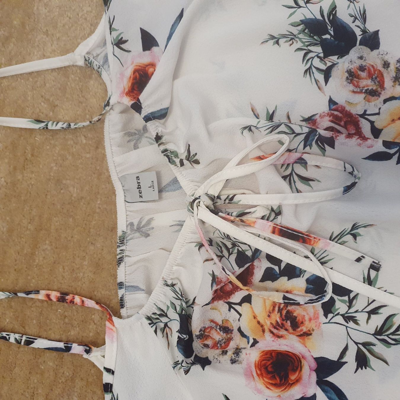 Top: Blouse à fleurs taille L neuf – Nuovo (secondo la descrizione) da Prilly venduto da RoDyRe 3