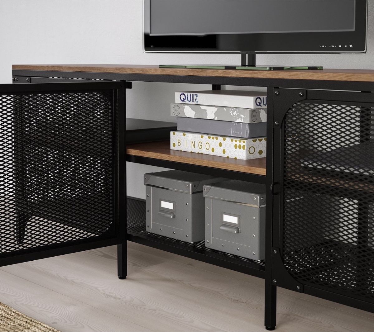 Ikea Mobili TV: Sideboard Ikea Fjällbo – Usato da Schöftland venduto da ajs_vvf9 1