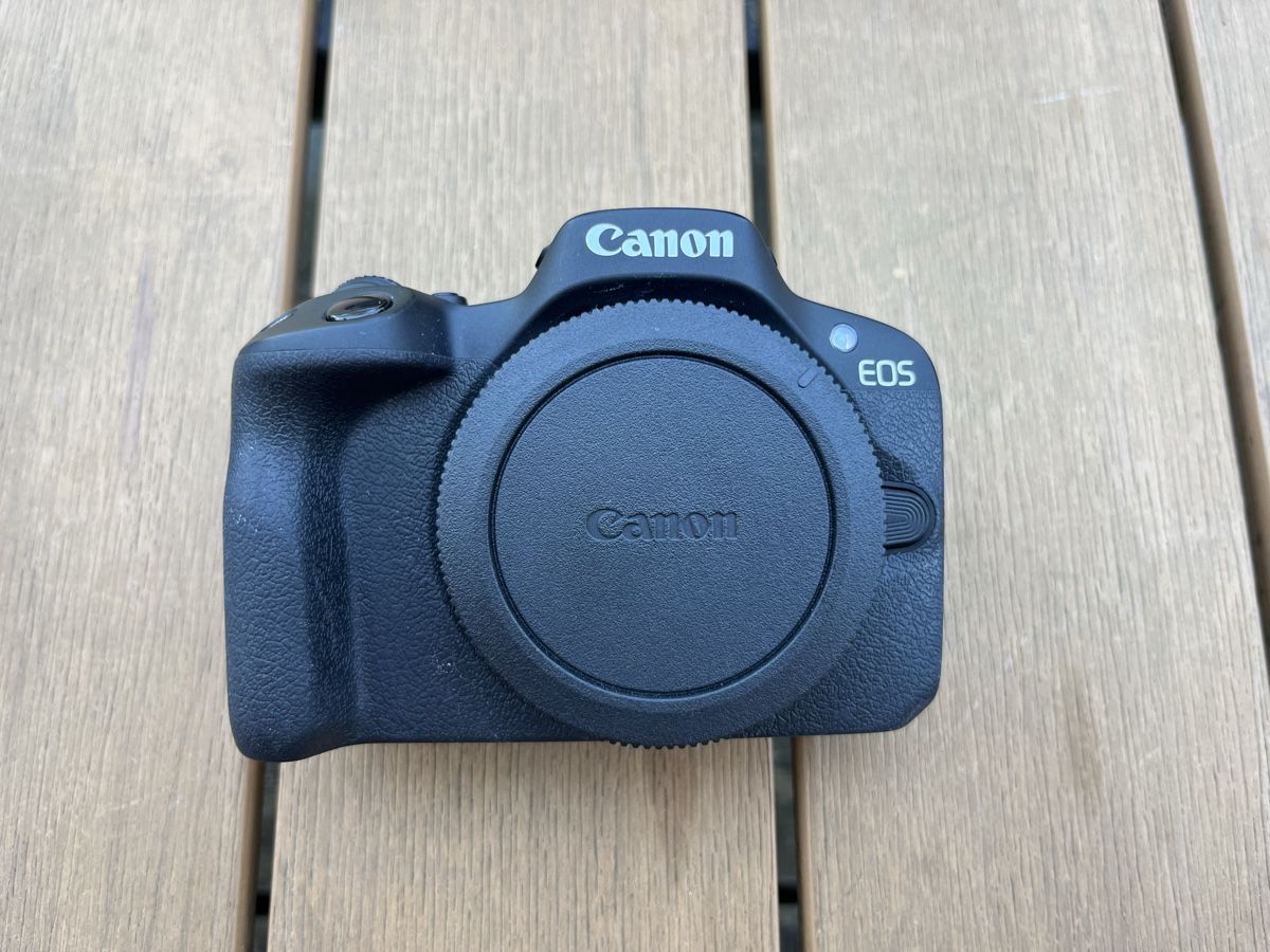 Canon Fotocamera: Canon EOS R50 inklusive 18-45mm Objektiv – Usato da Stäfa venduto da jol_rn6c 3