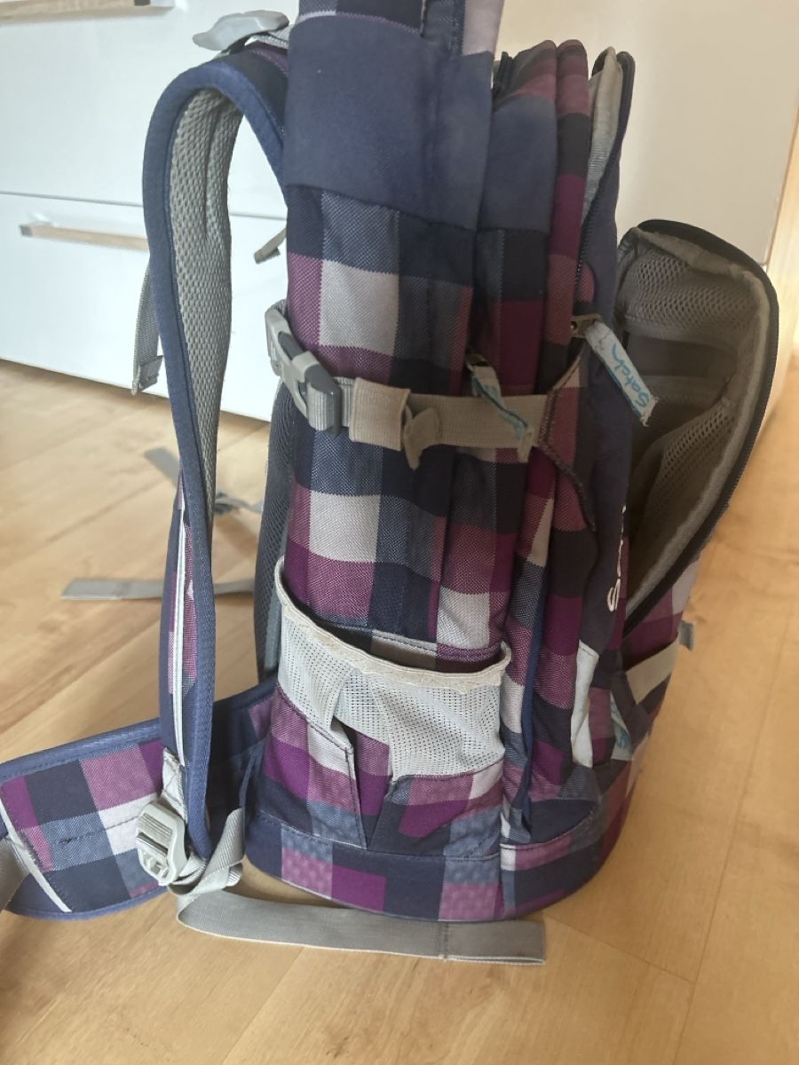 Satch Borse & Zaini: Schulrucksack Satch kariert lila blau – Usato da Dättlikon venduto da Sesseli007 6