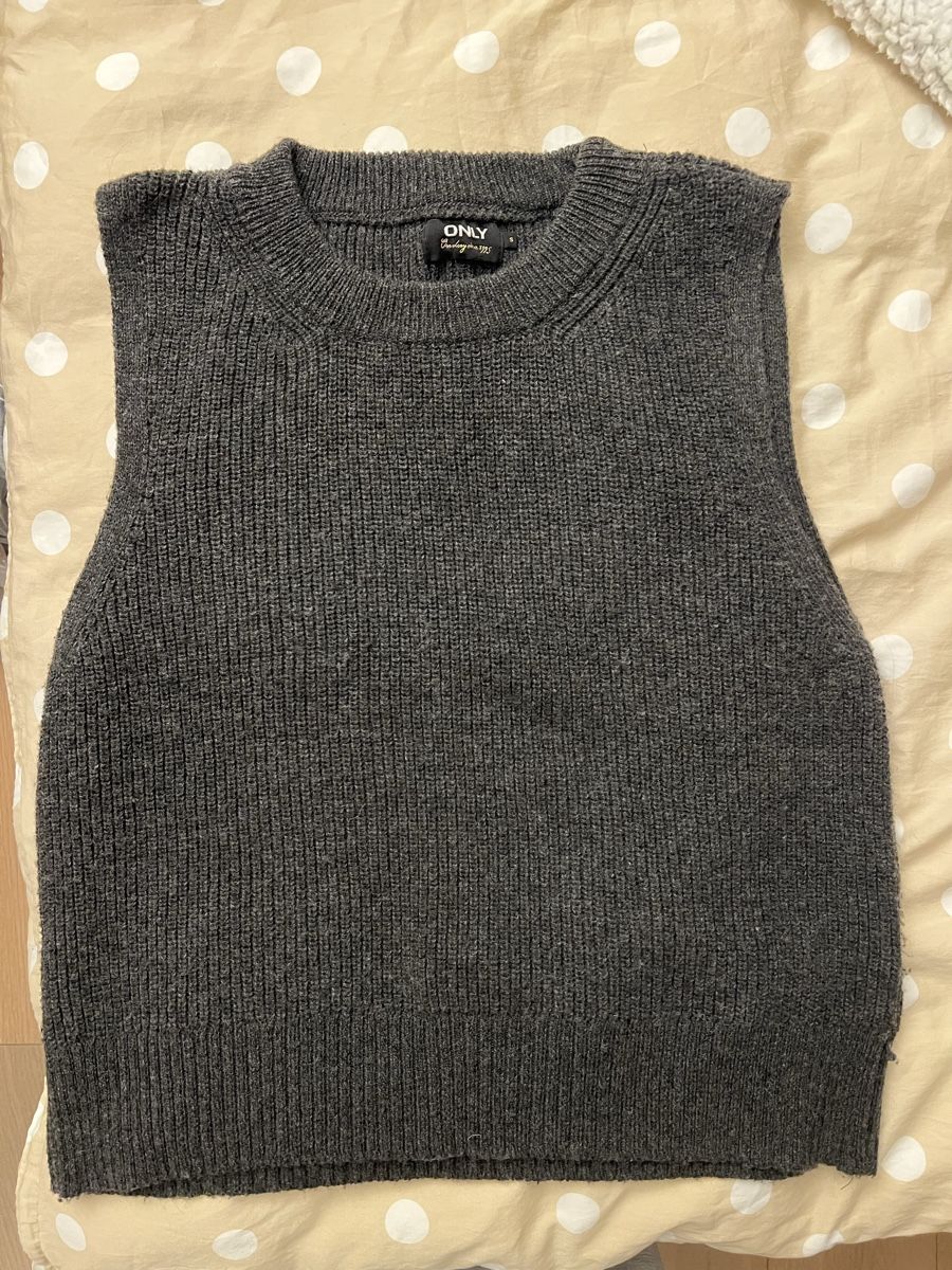 Only Gilet & Giacche: ONLY Damen Strickweste Grau Gr. S – Usato da Olten venduto da isabelschmid