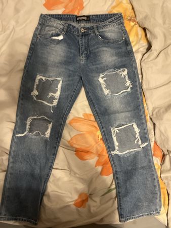 Jeans Damen Grösse S Ripped Look guter Zustand