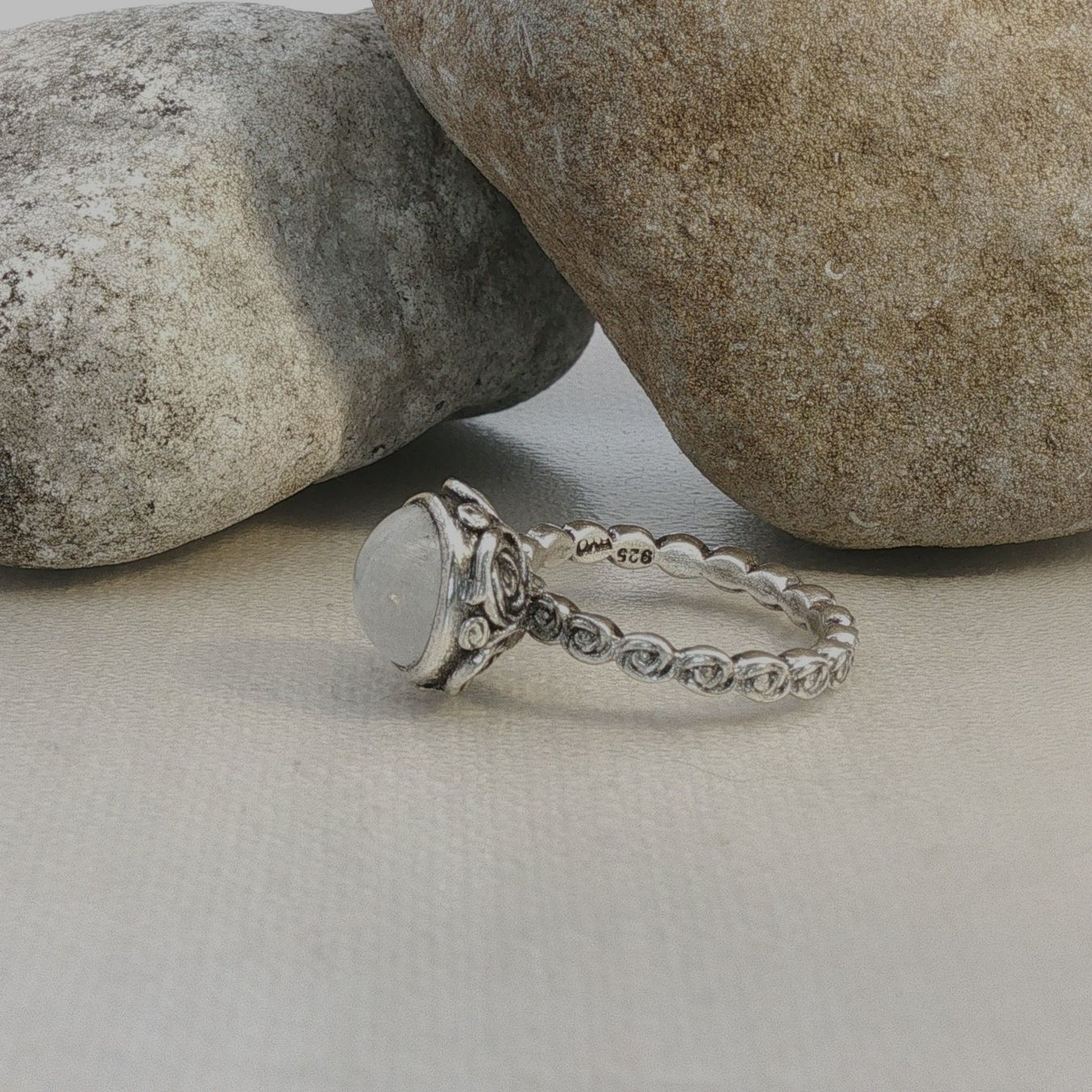 Olga Ribler Ringe: Mondstein Ring Silber filigran elegant Grösse 48 – Neu (gemäss Beschreibung) aus Luzern von Schmuckoutlet 2