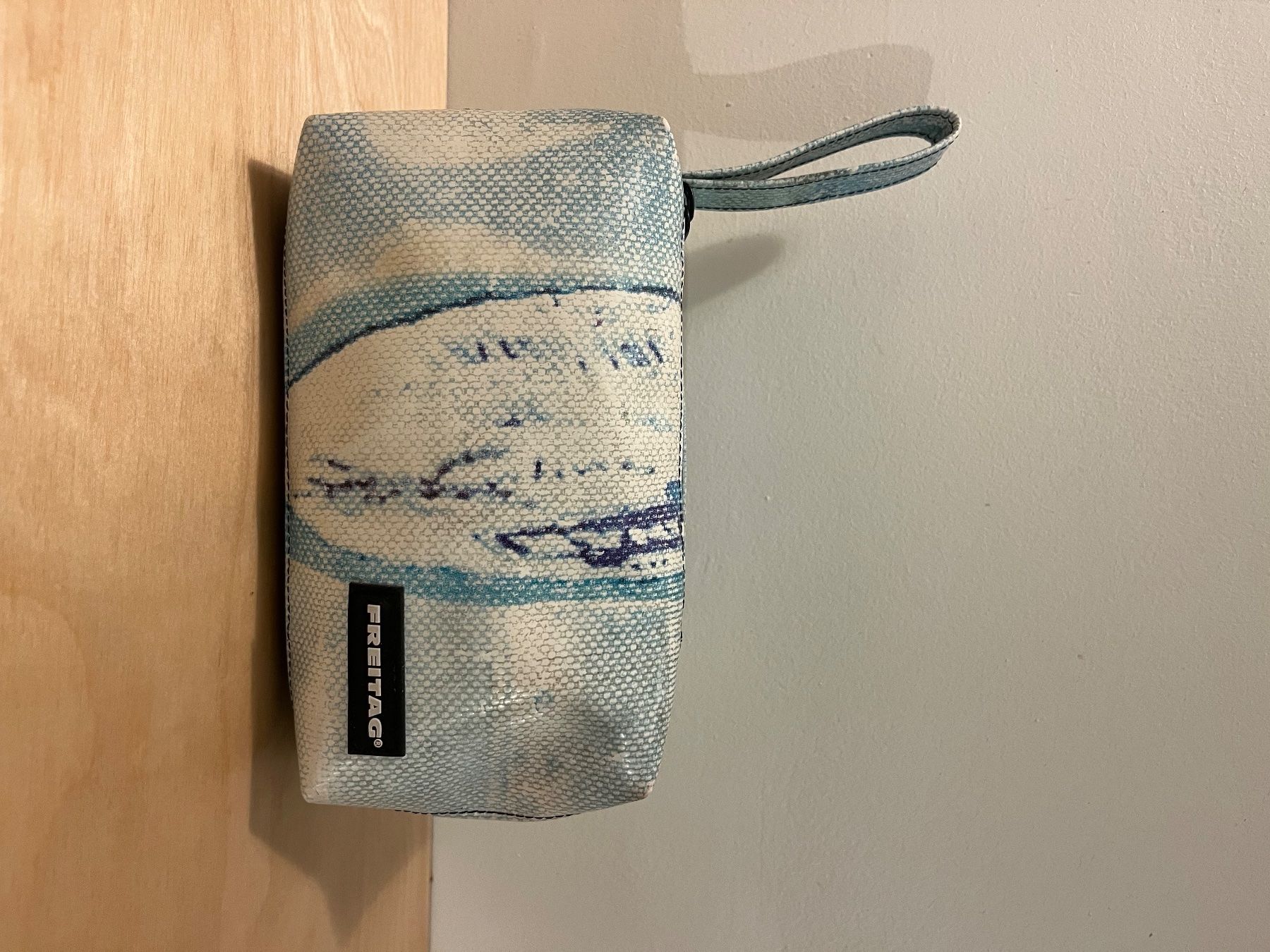 Sennheiser Cuffie: SENNHEISER x FREITAG Over-Ear Kopfhörer – Usato da Basel venduto da janouu 1