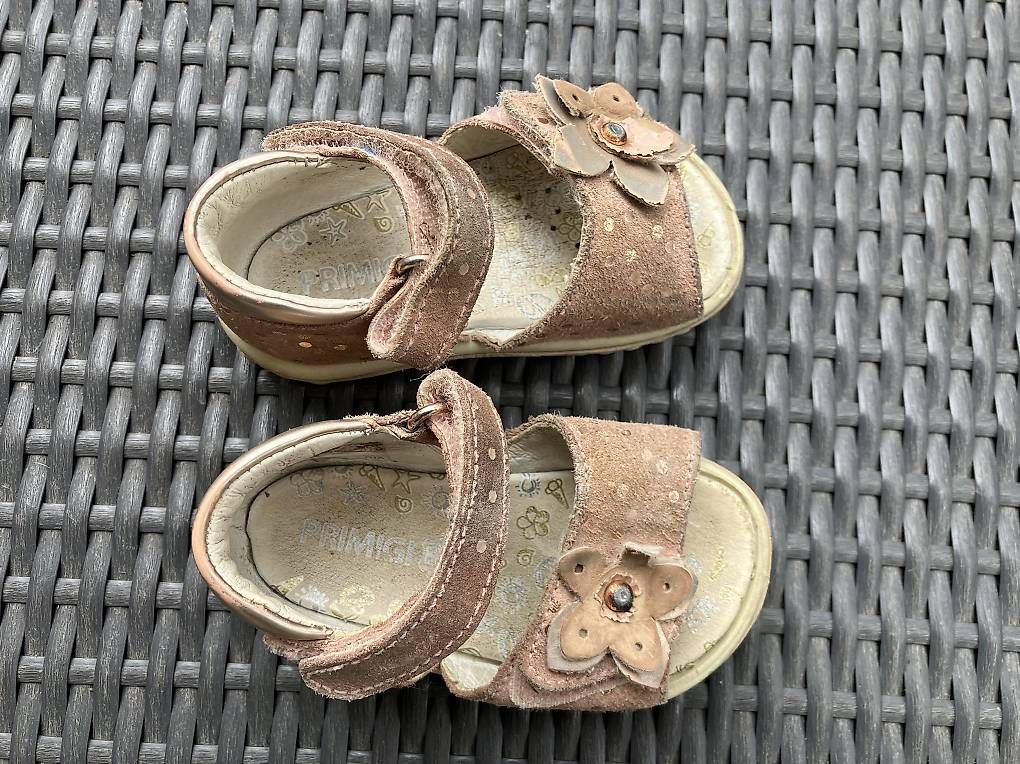 Chaussures filles: Primigi Sandale Gr. 20 – D'occasion à Zollikon par CorViv