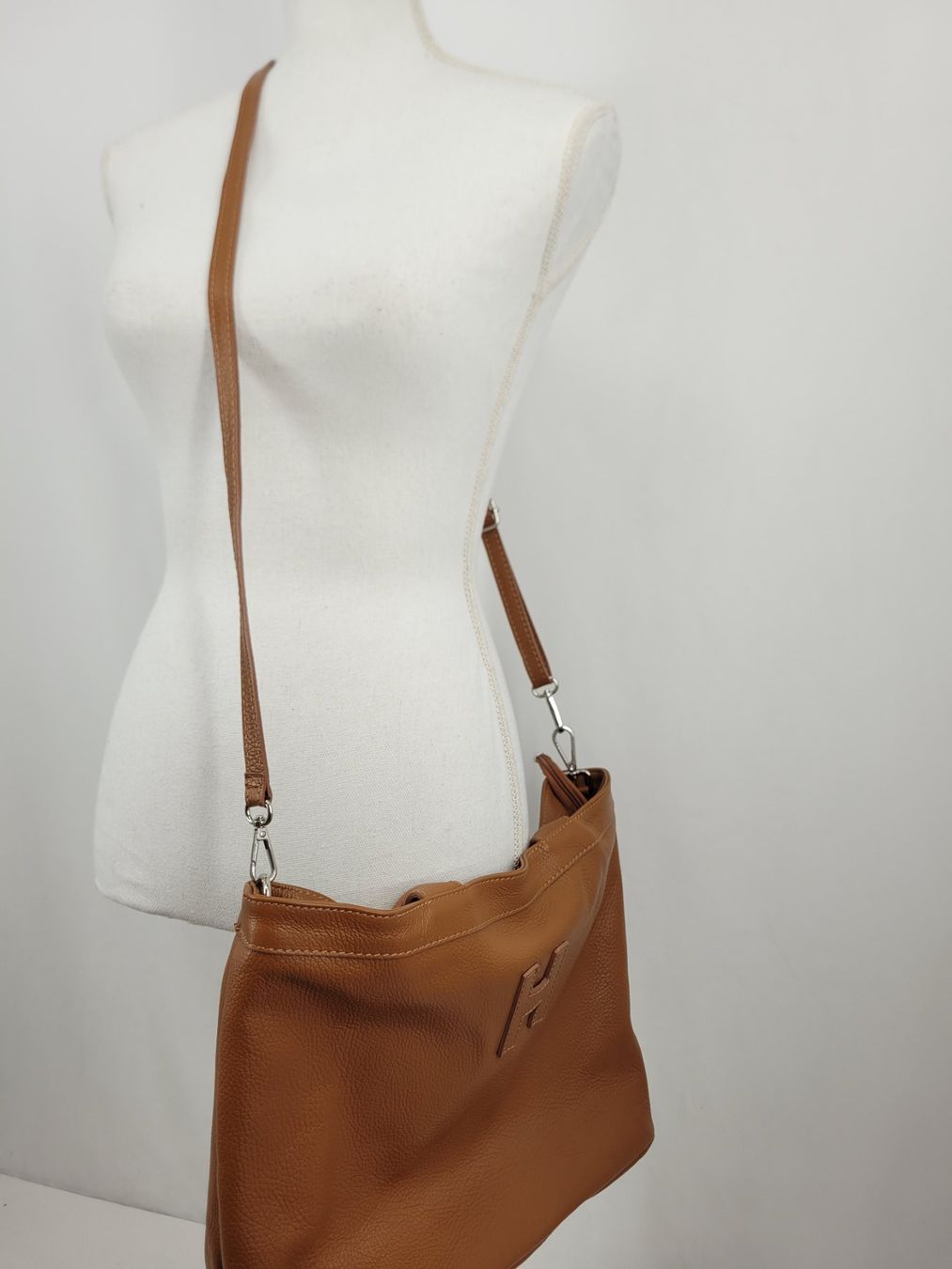 Taschen für Damen: Sac à main en cuir marron – Gebraucht aus Lausanne von PlusValue_Lausanne 4
