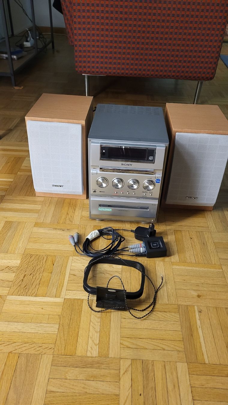 Sony Multimediaplayer & Streamer: Sony Stereoanlage mit CD-Player – Gebraucht aus Basel von carlen99