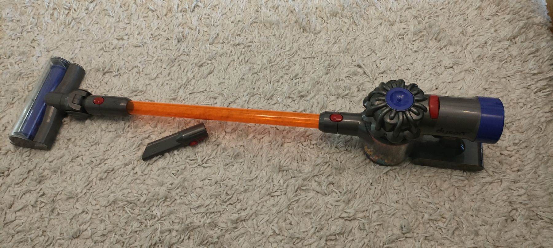 Spielzeuge: Dyson Kinderstaubsauger – Gebraucht aus Muri AG von Suiphi