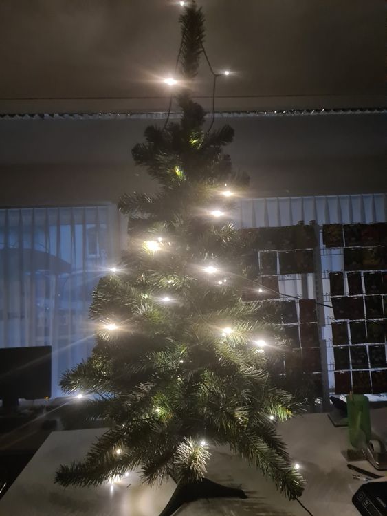 Künstlicher Christbaum mit LEDLichterkette Kaufen auf Ricardo