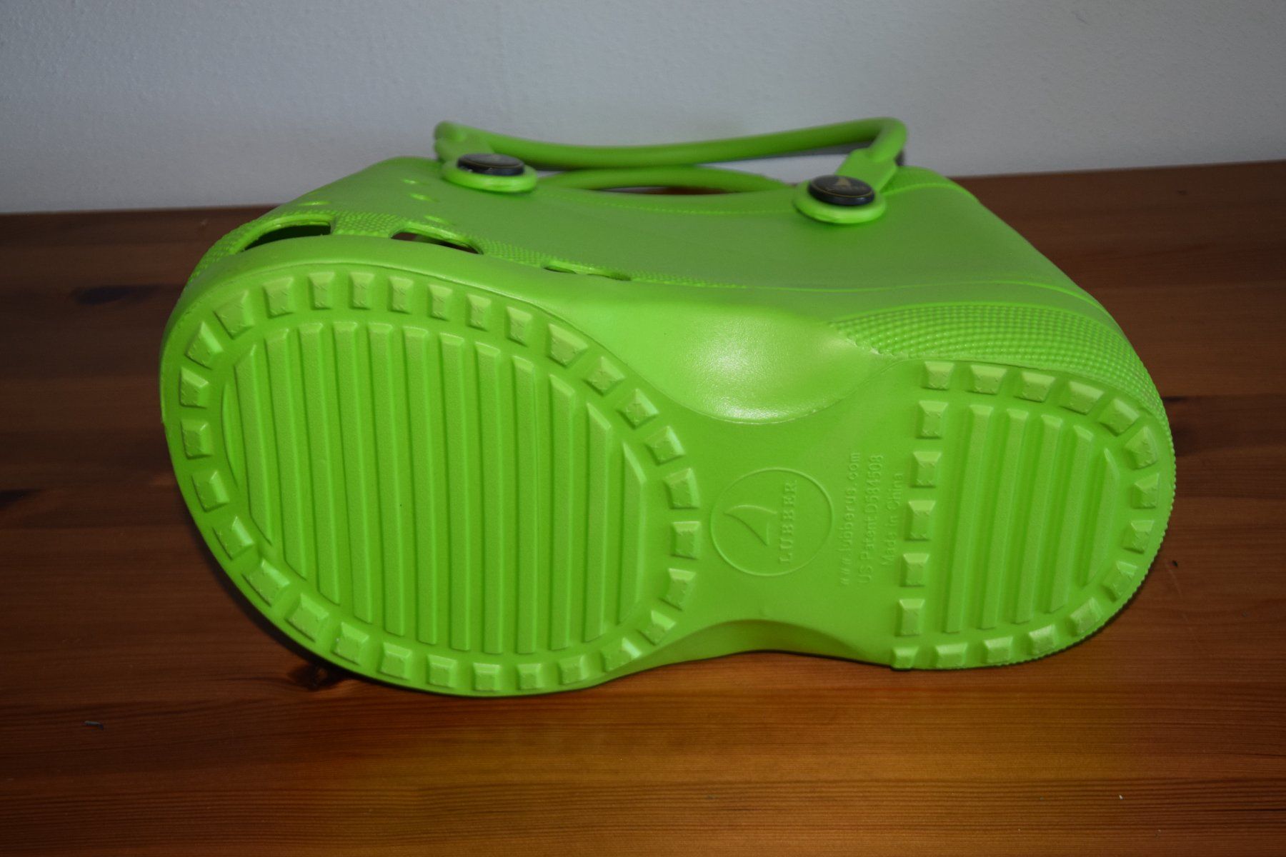 Sacs femmes: NEU Lubber Tasche mit Crocs design – Neuf (Voir description) à Mezzovico par finsteraar 2