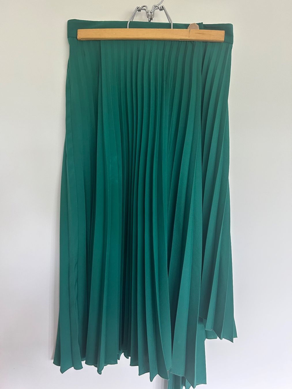 Sandro Gonne: Jupe Sandro t.2 – Usato da La Croix (Lutry) venduto da fashionclub01 5