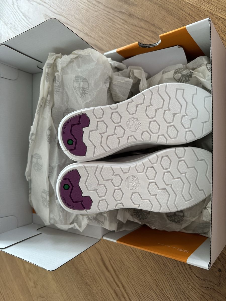 Timberland Scarpe per ragazze: Timberland Sneakers Gr. 33 Neu! – Nuovo e nell'imballaggio originale da Genthod venduto da Tidus04 4