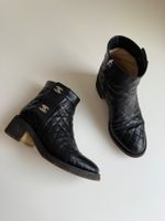 Chanel Stiefeletten