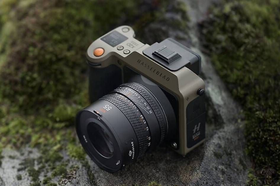 Fotocamera: Hasselblad x2d Earth Explorer ltd Edition – Usato da Flims Waldhaus venduto da flo_sth6