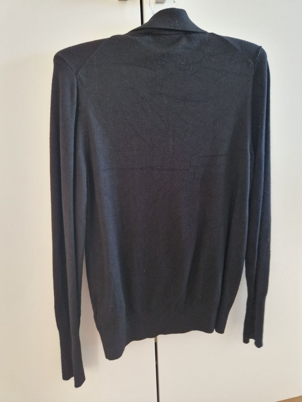 Zara Pullover & Sweatshirts: Zara Strickjacke schwarz Gr. M Reissverschluss – Gebraucht aus Erlinsbach SO von ULIKH 4