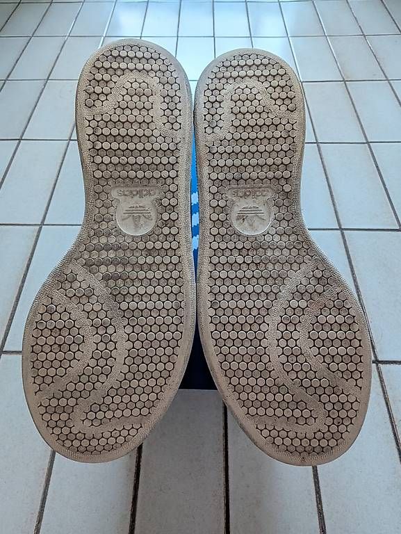 Herrenschuhe: Adidas StanSmith  – Gebraucht aus Meyrin von fia_ym6t 3