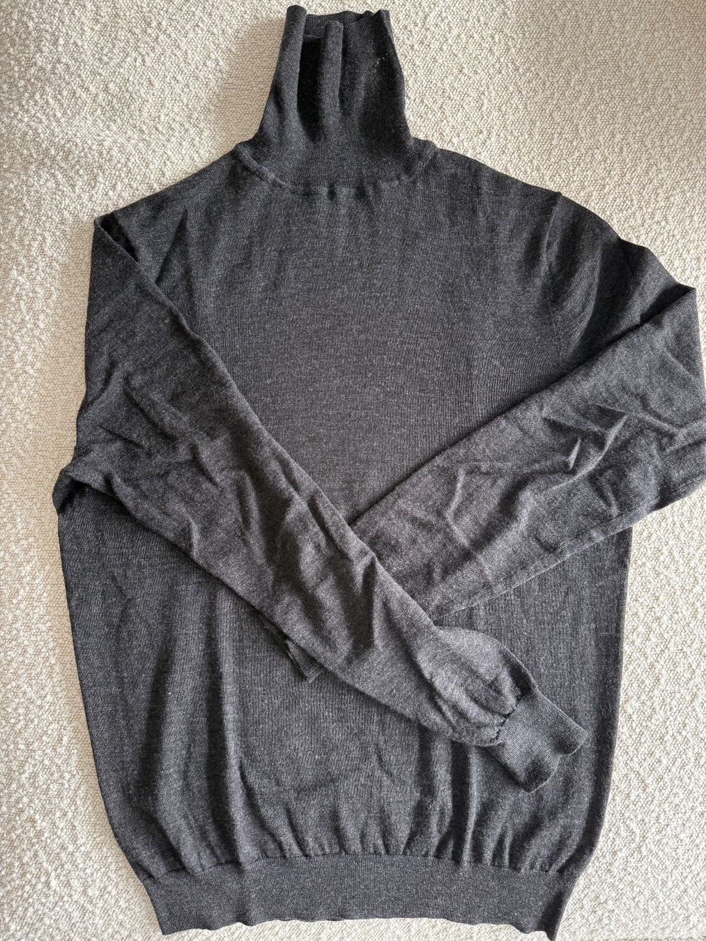 Suitsupply Maglioni & Felpe: Suitsupply Rollkragenpullover dunkelgrau, Grösse L – Usato da Winterthur venduto da Louvre91 1