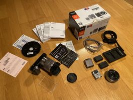 Sony NEX-5 mit 2 Objektiven, Ladegerät und Zubehör