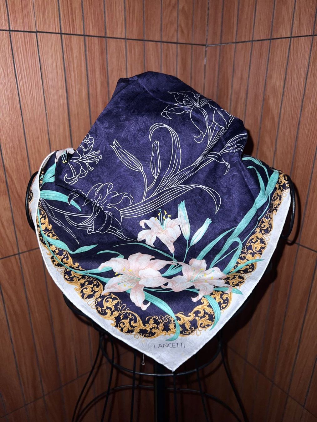 Foulard & Sciarpe: Lancetti Vintage Tuch mit floralem Muster – Usato da Winterthur venduto da Dejv