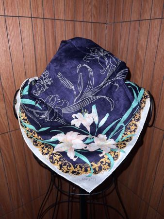 Lancetti Vintage Tuch mit floralem Muster