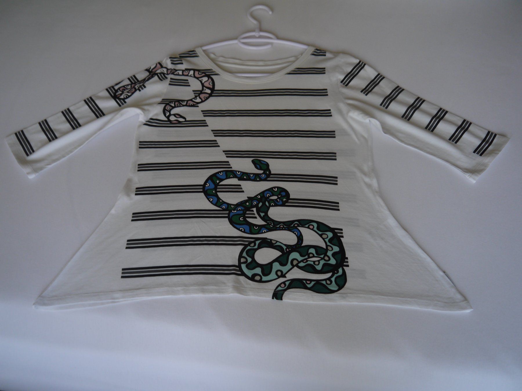 Marc Cain T-shirt: Marc Cain T-Shirt N2 – Usato da Hagendorn venduto da Blaf 2