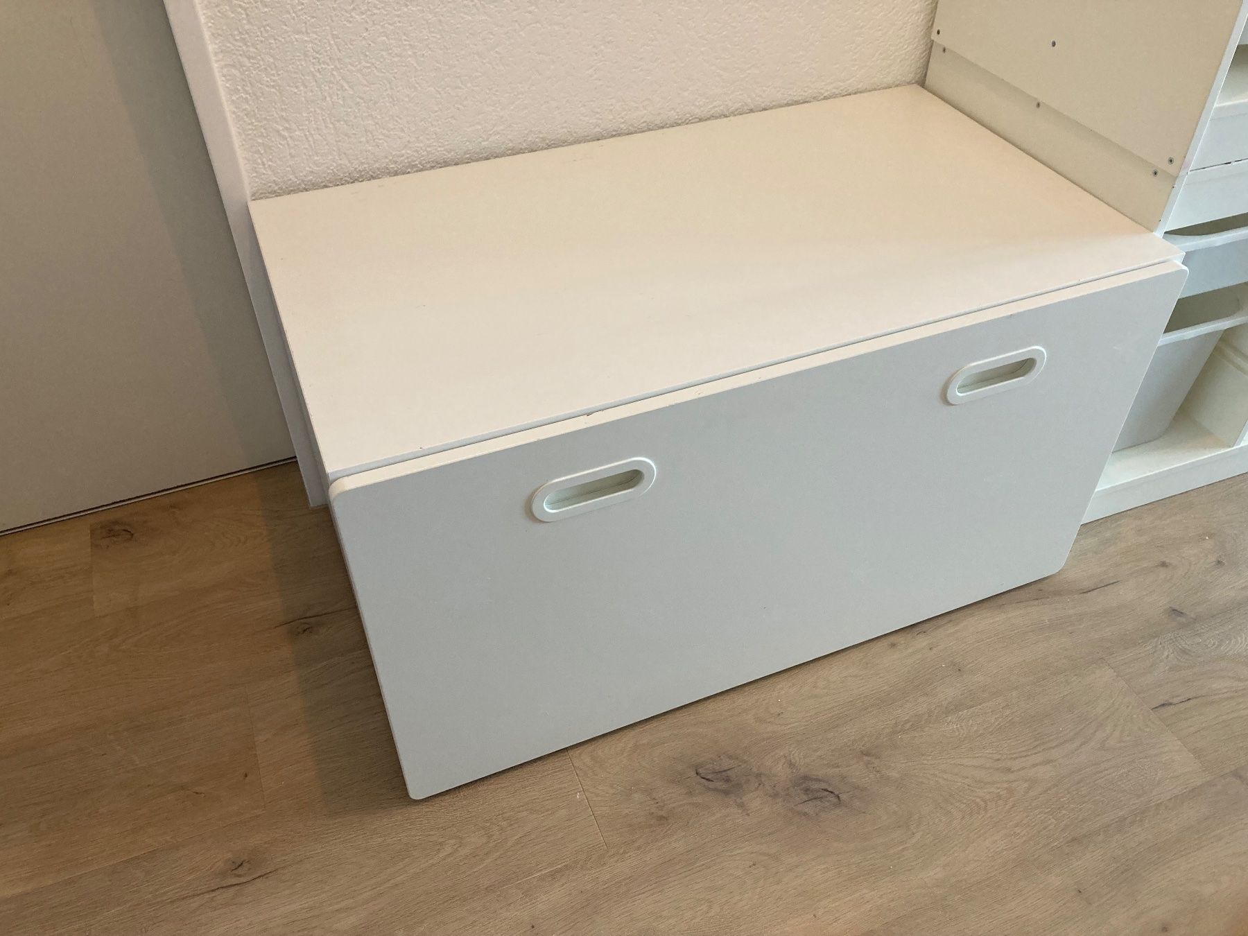 Ikea Coffres: Coffre à jouet IKEA blanc – D'occasion à Le Mont-Pèlerin par pascale.ergo 1