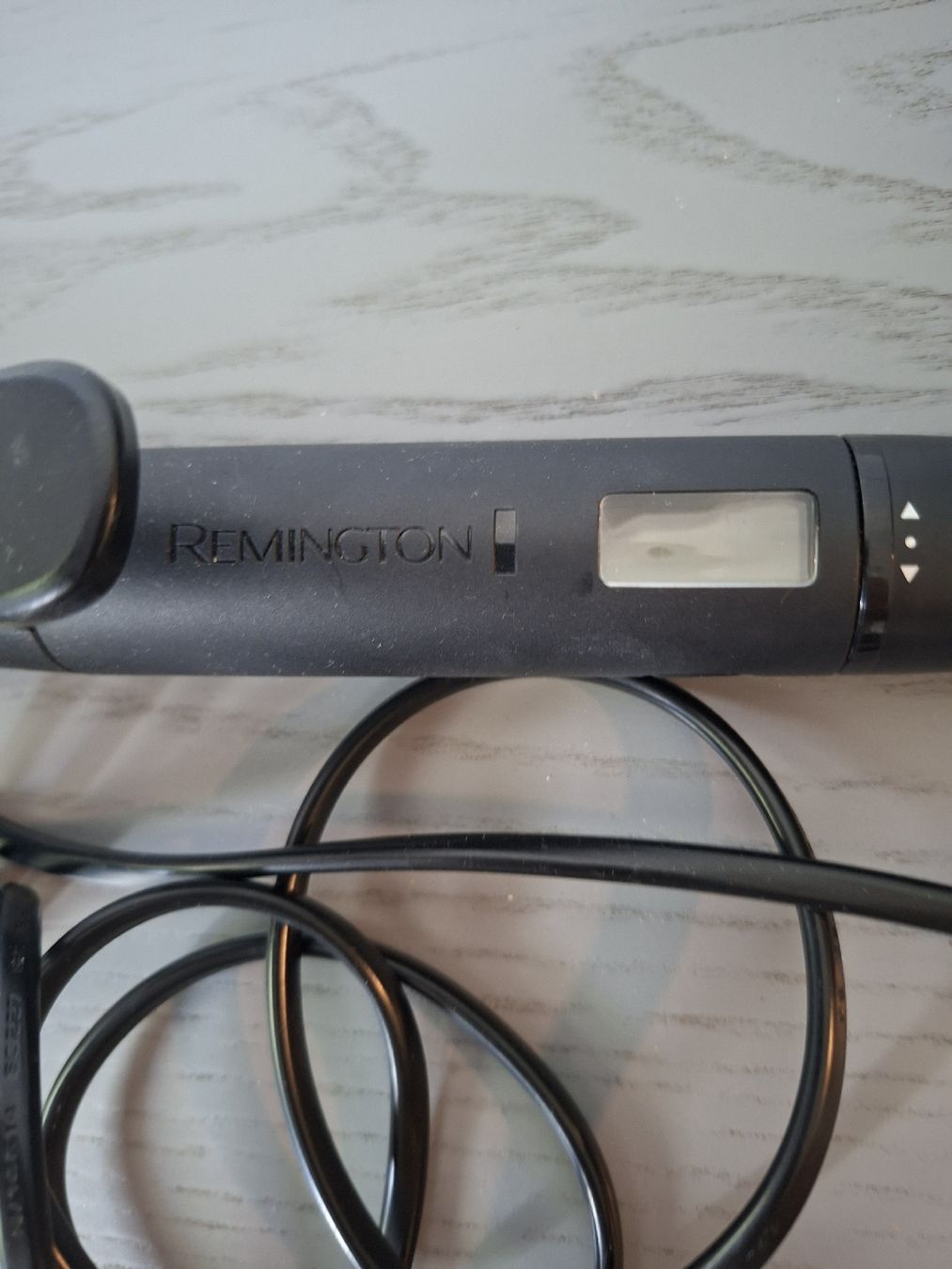 Remington Lockenstäbe & Haarglätter: Lockenstab Remington mit Display – Neu (gemäss Beschreibung) aus Sevelen von vio_p5gw 1