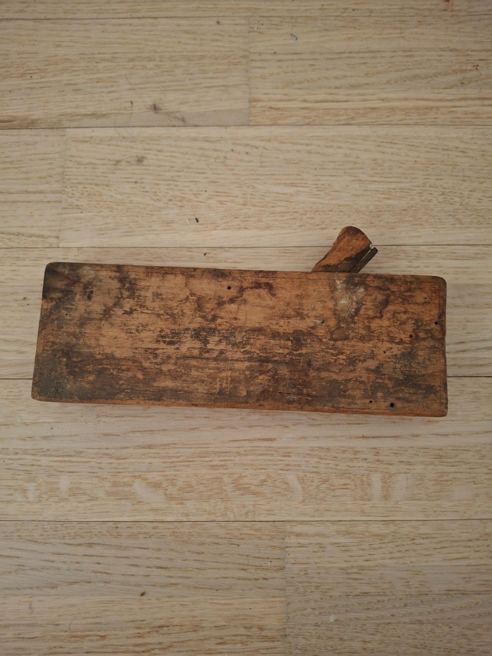 Articoli in legno: Antiker Holzkeil – Usato da Dietikon venduto da Hwengi 1