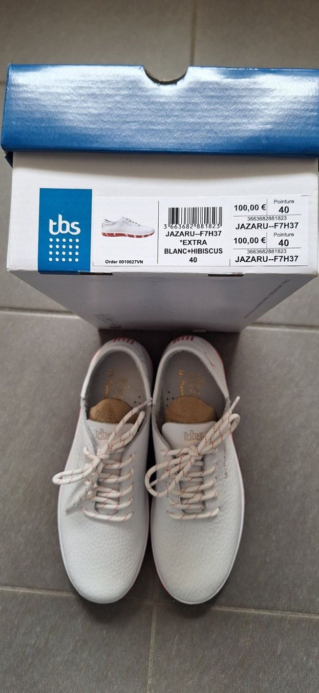 TBS Scarpe da donna: TBS, sneaker blanches, les marinières – Nuovo e nell'imballaggio originale da Lussery-Villars venduto da pousinete02 4