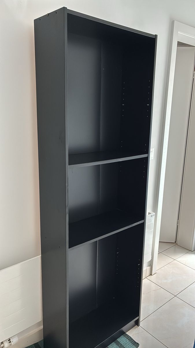 Scaffali: Tall Bookshelf – Usato da Zürich venduto da luc_v6bk