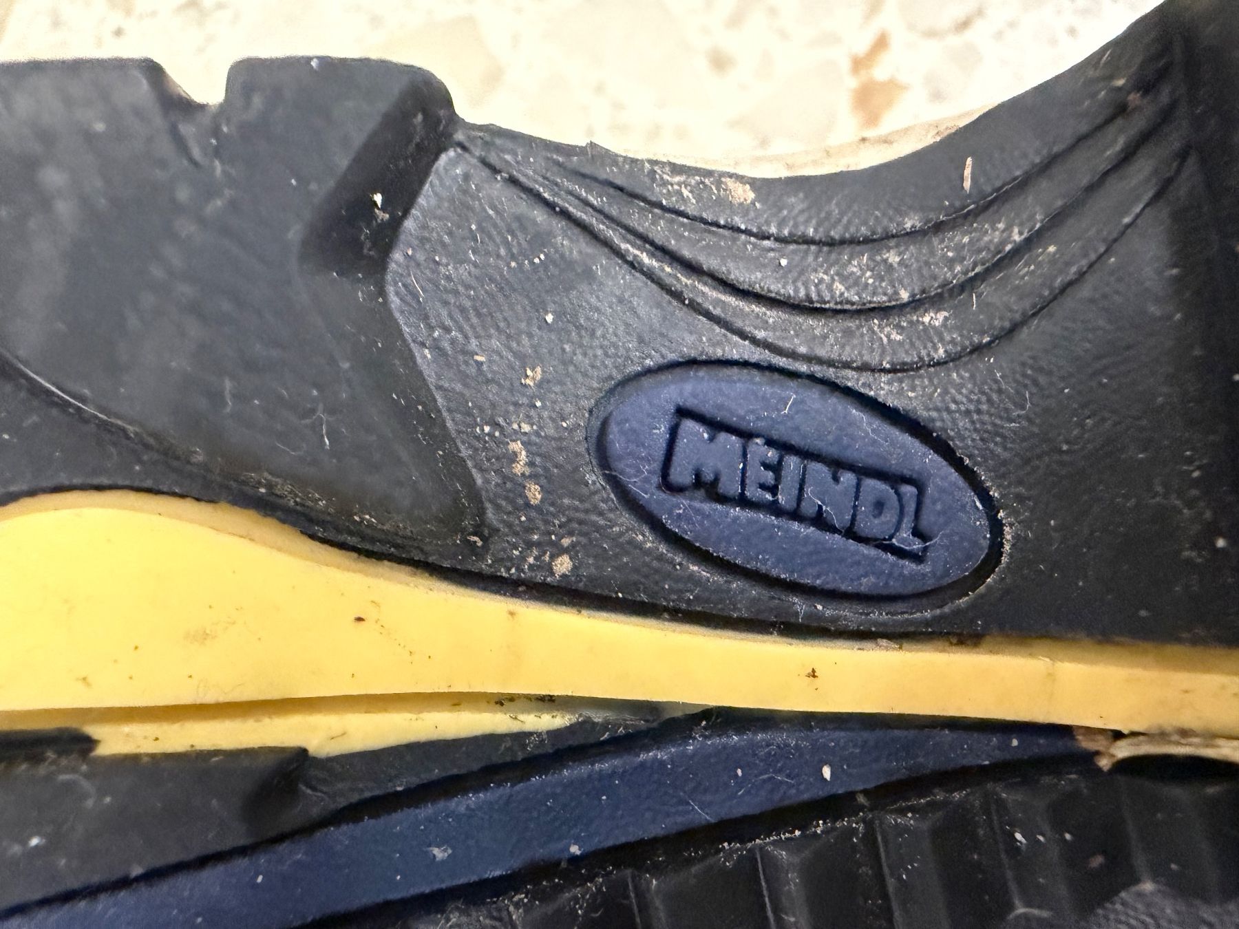 Meindl Chaussures garçon: Meindl Wanderschuhe 34 gr – D'occasion à Solothurn par anni22 5