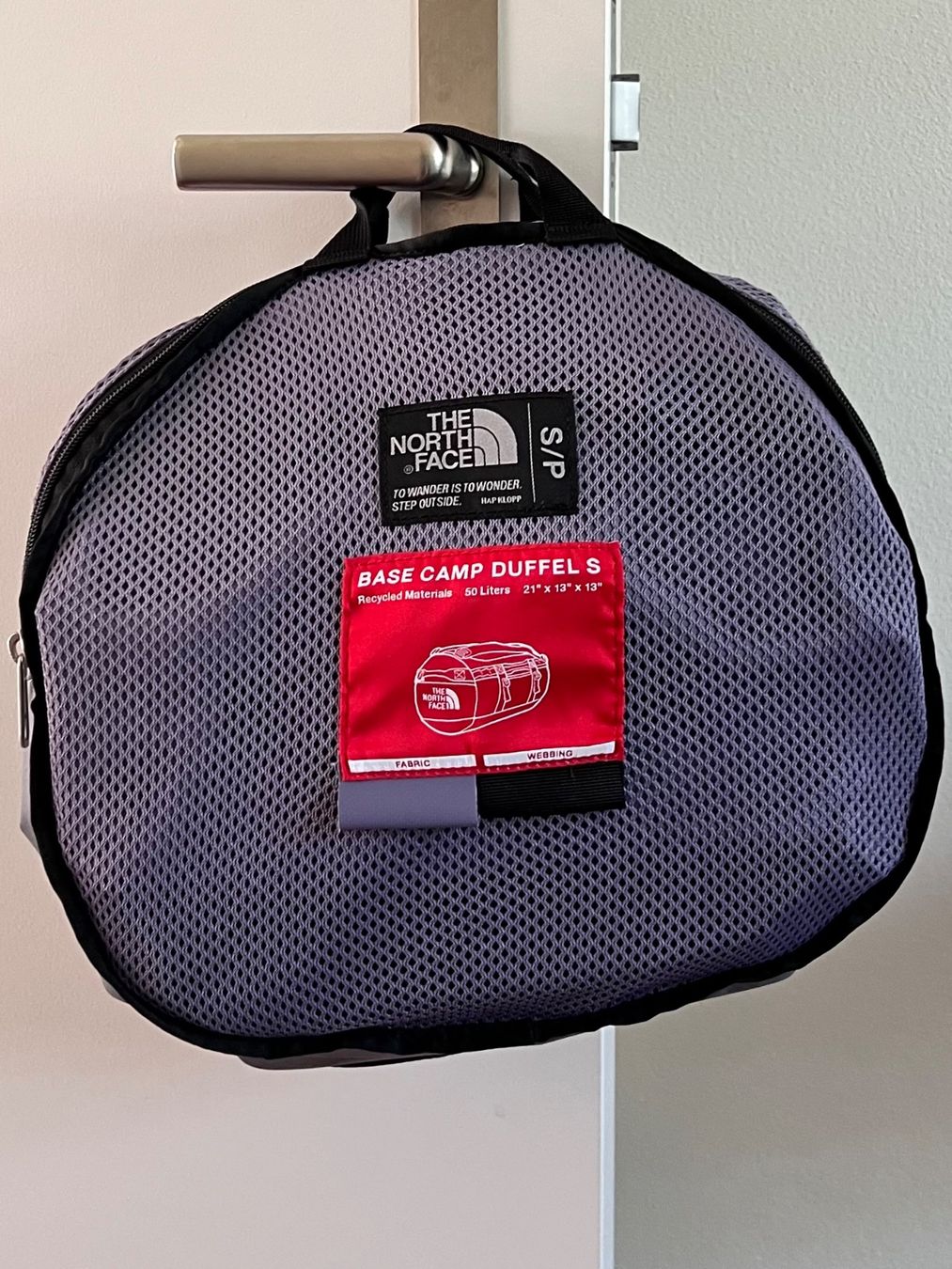 North Face Sacs à dos: North Face, Duffel Base Camp (S) – D'occasion à Zürich par Mel_Meli 8